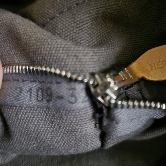 HERMÈS FOURRE TOUT MM HANDBAG/TOTE GREY/ORANGE/CREAM CANVAS W/PALLADIUM HRDWR - Picture 16 of 16